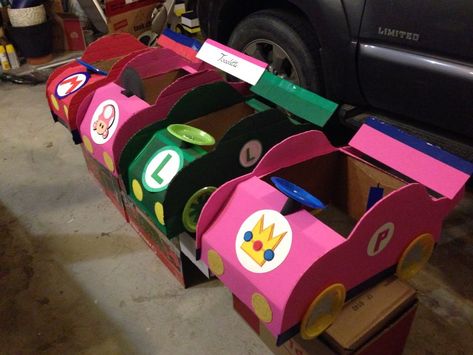 Mario Cart Out Of Cardboard, Cardboard Box Mario Kart, Princess Peach Box Car, Mario Cart Box Car, Mario Kart Box Car Diy, Mario Kart Box Car, Princess Peach Kart, Mario Box Car, Princess Peach Cardboard Car