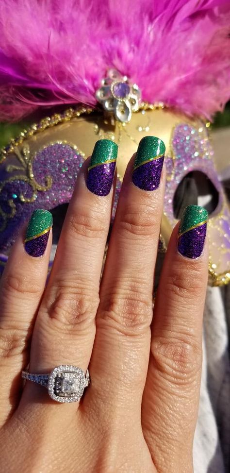 Mardi Gras Nail Designs, Carnival Nails, Mardi Gras Makeup, Mardi Gras Nails, Nail Room Ideas, Iconic Symbols, Nail Tape, March 5, Kwanzaa