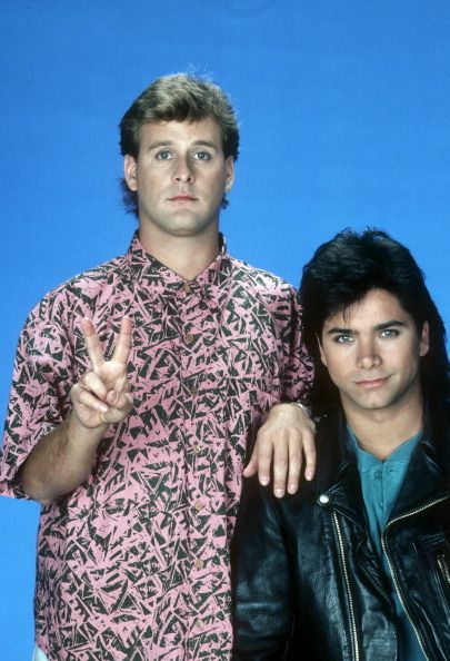 Full House, Season 1 Publicity Shot #fullhousetvshow #fullhouse #fullhouseseason1 #1987 #tv1987  #davecoulier #johnstamos Full House Joey, Full House Season 1, Full House Tv Show, Uncle Jesse, John Stamos, Fuller House, Full House, Classic Tv, Season 1