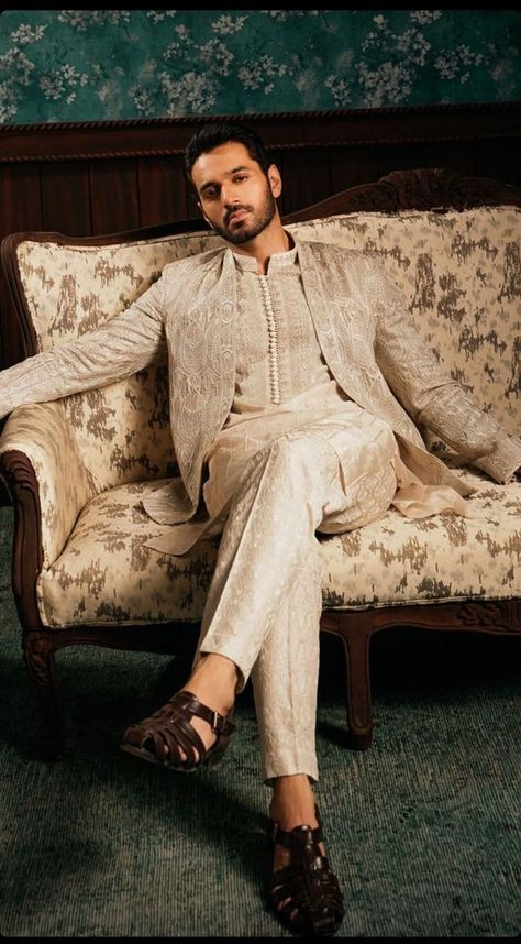 Latest Groom Fashion Trends In South Asian Weddings Gold Sherwani, Indo Western Outfits For Men, Indian Wedding Clothes For Men, Sherwani For Men Wedding, Wedding Kurta For Men, Embroidered Sherwani, Groom Fashion, Groom Dress Men