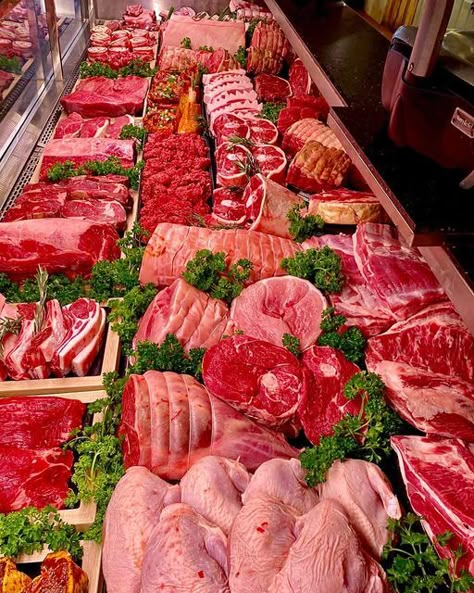 Butcher Shop Photography, Butcher Aesthetic, Local Butcher Shop, Meat Butcher, Meat Sweats, Deli Shop, Meat Restaurant, Food Set Up, Cooking The Perfect Steak