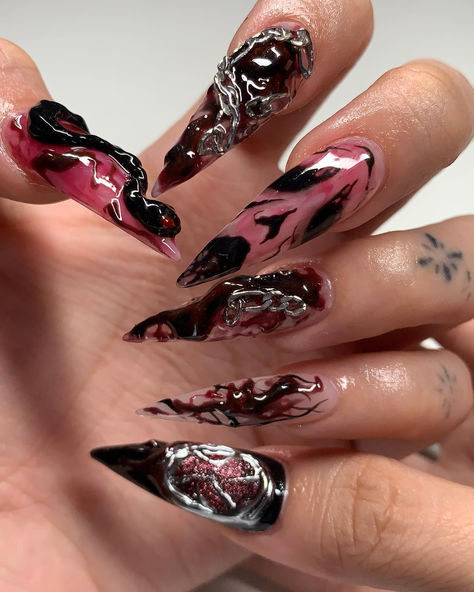 Colored French Nails, Edgy Nail Art, Long Natural Curls, Gothic Nail Art, Layered Curly Haircuts, Character Nails, Short Haircuts With Bangs, Diva Nails, Lace Nails