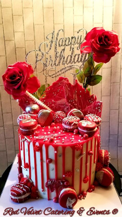 Red And Silver Cake Birthday, Red Colour Cake Design, Red Velvet 18th Birthday Cake, 18th Birthday Party Ideas Red, Red Color Cake, Red Bday Cake, Red Birthday Cake Ideas, Red Cake Designs Birthday, Red Birthday Cake