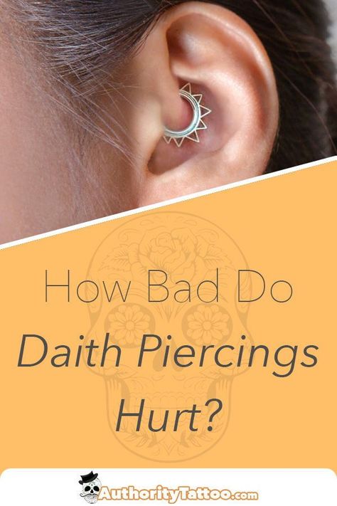 This article explains everything you need to know about daith piercing pain, including how much each part of the process is going to hurt. Jewelry Daith, Piercing Facial, Daith Ear Piercing, Small Diamond Stud Earrings, Getting Your Ears Pierced, Modern Pearl Earrings, Daith Piercings, Piercing Daith, Double Ear Piercings