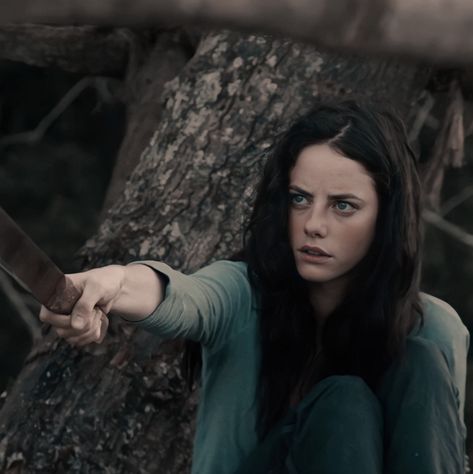 #Icon #MazeRunner Kaya Scodelario Harry Potter, Kaya Scodelario Aesthetic, Teresa Agnes, Elizabeth Stonem, Maze Runner Characters, Percy Jackson Fanfic, Colored Icons, Gallows Humor, Aesthetic Pin