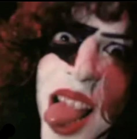 Paul Stanley 🤩 Kiss Band Members Names, Paul Stanley Funny, Kiss Band Paul Stanley, Paul Stanley 70s, Rock Singer Aesthetic, Kiss Band Pfp, Paul Stanley 80s, Rock Poses, Kiss Band Funny