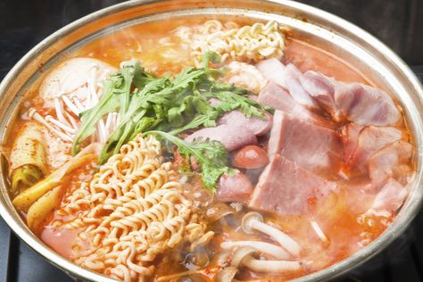 Korean Army Stew Recipe, Army Stew Recipe, Doenjang Jjigae Recipe, Budae Jjigae Recipe, Jjigae Recipe, Budae Jjigae, Tteokbokki Recipe, Bulgogi Recipe, South Korean Food