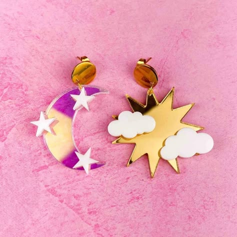 Wood Workbench, Workbench Designs, Bee Cookies, Art Deco Nails, Acrylic Earring, Workbench Plans, Spring Earrings, Mirror Gold, Gold Sun