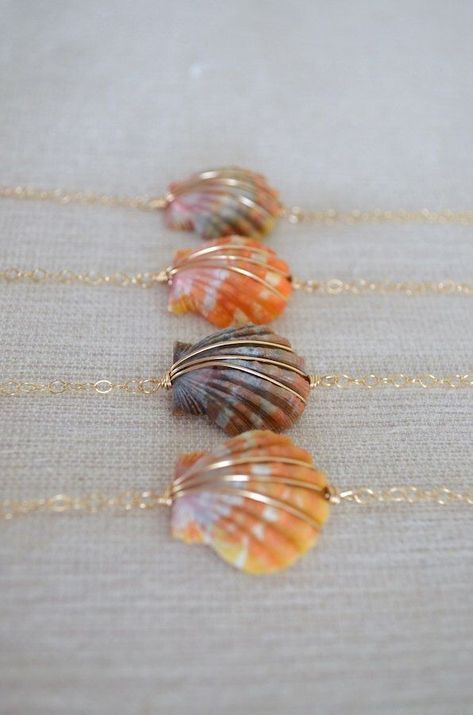 Beeds Jewelery, Seed Bead Jewelry Diy, Sunrise Shell, Shell Crafts Diy, Seashell Jewelry, Diy Wire Jewelry, Shell Bracelet, Seashell Crafts, Handmade Wire Jewelry