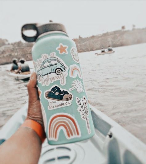 Boho Water Bottle, Beachy Water Bottle, Beach Water Bottle, Aesthetic Water Bottle With Stickers, Water Bottle Aesthetic Stickers, Water Bottle With Stickers, Water Bottle Stickers Aesthetic, Water Bottle Art, Hydro Flask Water Bottle