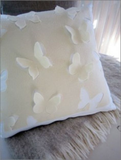 Butterfly Cushion, Pillow Cases Diy, Sewing Cushions, Butterfly Pillow, Bantal Sofa, Sewing Pillows, Flower Pillow, Diy Pillows, How To Make Pillows