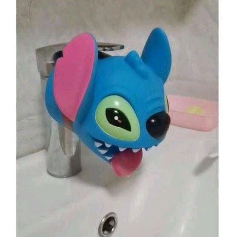 Stitch Bathroom Ideas, Lilo And Stitch Bathroom, Cute Couple Tattoo Ideas, Cute Couple Tattoo, Stitch Bathroom, Matching Tattoos For Couples, Lilo And Stitch Toys, Stitch Room, Colorful Butterfly Tattoo