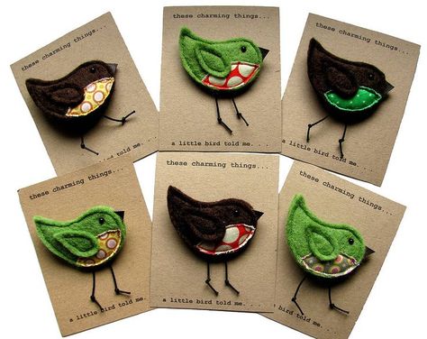 17+ ideas about Fabric Brooch on Pinterest | Felt brooch, Felt ... Fabric Brooch, Felt Embroidery, Felt Jewelry, Wool Projects, Felt Birds, Felt Brooch, Wool Crafts, Fabric Birds, Felt Toys