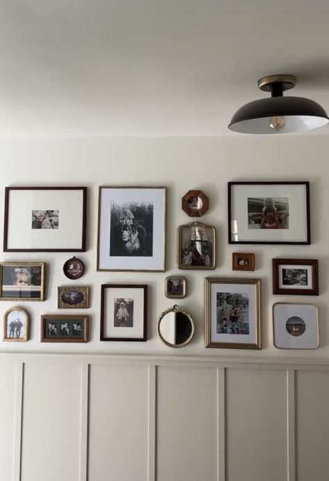 Photo Wall Family Pictures, Picture Frame Hallway, Hallway With Family Pictures, Old Photo Gallery Wall, Dining Room Wall Gallery, Wall Of Pictures Hallway, Photo Hallway Ideas, Gallery Wall Of Family Photos, Hall Gallery Wall Ideas