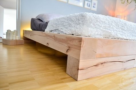 Bedframe Diy, Family Bed, Craft Table Diy, Diy Bed Frame, Building Instructions, Teen Room Decor, Teen Room, Wooden Bed, Diy Bed