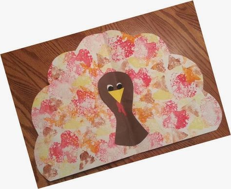 Turkey Place mat FREEBIE Preschool Thanksgiving Placemat Ideas, Thanksgiving Placemats Kids Crafts, Turkey Placemats Preschool, Thanksgiving Placemats Kids, Thanksgiving Placemats Preschool, Placemats Ideas, Preschool Freebies, Turkey Place, Toddler Placemat