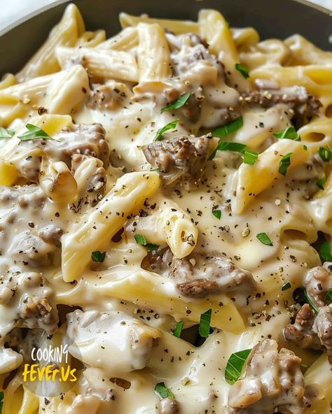 Philly Cheesesteak Pasta Dinner Recipes Pasta Healthy, Quick Flavorful Dinners, Philly Cheesesteak Lasagna Recipe, One Pot Philly Cheesesteak Pasta, Philly Cheese Pasta Recipes, Great Pasta Dishes, Roast Beef Pasta Recipes, Crock Pot Philly Cheese Steak Pasta, Shredded Beef Pasta Recipes