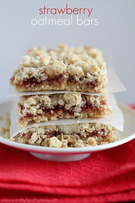 Easy Strawberry Cheesecake, Strawberry Oatmeal Bars, Jelly Desserts, Potluck Desserts, Strawberry Oatmeal, Dessert Bar Recipe, Oatmeal Bars, Peanut Butter And Jelly, Peanut Butter Jelly