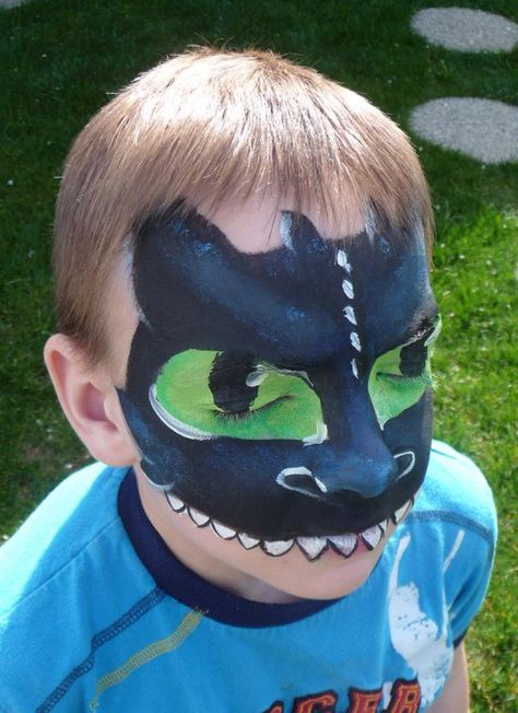 Toothless Dragon Face Painting, Mime Face Paint, Dragon Makeup, Face Painting Supplies, Animal Face Paintings, Painting Faces, Dragon Designs, Paint Collection, Dragon Face