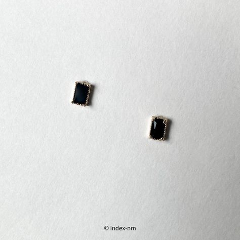 Simple Aesthetic Black Gemstone Rectangle Stud Earrings - Minimalist Stud Earrings, Black Minimalist, Minimalist Earrings Studs, Deco Earrings, Simple Stud Earrings, Black Stud, Simple Aesthetic, Minimalist Studs, Aesthetic Black