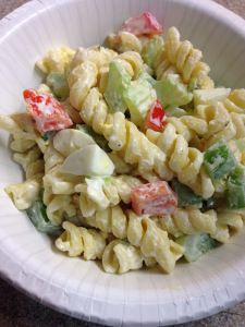 Festive Pasta Salad Fiesta Pasta Salad, Thm Salad, Amish Pasta Salad, Amish Pasta, Thm Salads, Thm Lunch, Thm Meals, Thm Dinner, Trim Healthy Recipes