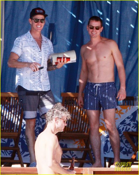 Matt Bomer: Shirtless Sexy Cabo Vacation with Simon Halls! | matt bomer shirtless sexy cabo vacation with simon halls 16 - Photo Matt Bomer Simon Halls, Kelly Ripa Mark Consuelos, Simon Halls, Cabo Vacation, Mark Consuelos, Kelly Ripa, Matt Bomer, Just Jared, Hollywood Stars