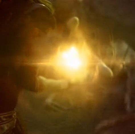 Super Power Visuals, Wanda Gold Powers, Wanda Powers Yellow, Wanda Maximoff Powers Gold, Yellow Magic Aesthetic, Yellow Powers Aesthetic, Gold Magic Aesthetic, Gold Powers Aesthetic, Golden Powers