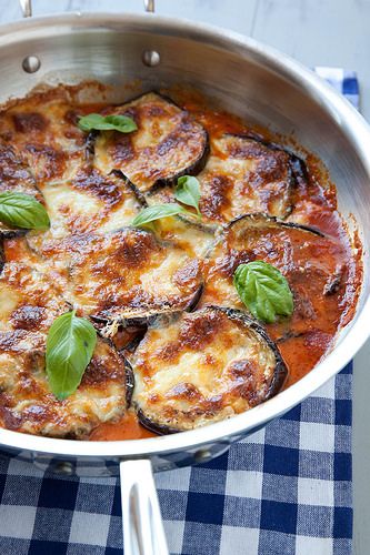 Skillet Eggplant, Eggplant Parmesan Baked, Eggplant Recipes Parmesan, Parmesan Recipe, Diner Recept, Eggplant Parmesan, Low Carb Vegetarian, Coarse Salt, Eggplant Recipes