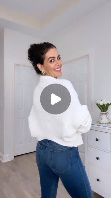 Doranellys Patton on Instagram: "Love a Cardigan ❤️1 or 2? 👉🏼Type the word OUTFIT and I’ll send all of these items straight to your DMs.
Escribe ENLACES y te los envío. 
How to cropped your oversized cardigan or wear it as a shrug. 
3 cardigans in one!
More wears per clothing item. ❤️
Outfit in bio, in my @shop.ltk  as @doranellyspatton , and “September ” stories. 
Direct url: https://liketk.it/4PvAg
More wears per clothing item. ❤️

🚫Do not repost my videos without my consent ©️

Style tips, fashion hacks, cardigan style, T-shirt, scarf tutorial, casual outfits, how to wear, Fall fashion" How To Wear Cardigans Ideas Tips, Different Ways To Wear Cardigans, Oversized Button Up Cardigan Outfit, How To Wear Cardigans Ideas, How To Style Cardigan Outfit Ideas, Ways To Wear A Cardigan, How To Style A Cardigan, Cardigan Outfit Ideas, Sweater Hacks