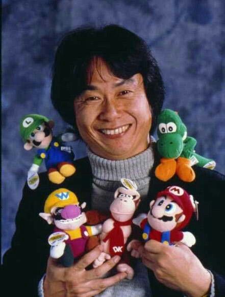 Shigeru Miyamoto Picture of Shigeru Miyamoto for ref. History Of Video Games, Nintendo Princess, Shigeru Miyamoto, Young Johnny Depp, Video Game Posters, Nintendo Characters, Super Mario Art, Mario Art, Mario Brothers