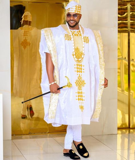 African Prom Suit, Agbada For Men, African Suits, Agbada Design, Nigerian Wedding Dress, Nigerian Traditional Wedding, Prom Suits For Men, African Traditional Wedding Dress, Prom Suit