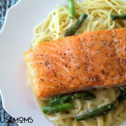 Salmon with Angel Hair Spinach Pasta Recipes, Best Salmon Recipe, Seafood Pasta Recipes, Easy Salmon Recipes, Salmon Pasta, Angel Hair Pasta, Angel Hair, Entree Recipes, Fish Dishes