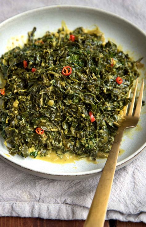 Indonesian-Style Collard Greens - WILD GREENS & SARDINES Sweet Potato Leaves, Collard Greens Recipe, Green Thai, Homemade Corn Tortillas, Vegetarian Barbecue, Green Soup, Slow Cooker Vegetarian, Easy Comfort Food, Local Farmers Market