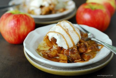 Blooming Baked Apples Blooming Apple Recipe, Bloomin Apples, Baked Apples Recipe, Baked Apple Dessert, Blooming Apples, Baked Apple Recipes, Gunny Sack, Apples Cinnamon, Cinnamon Caramel