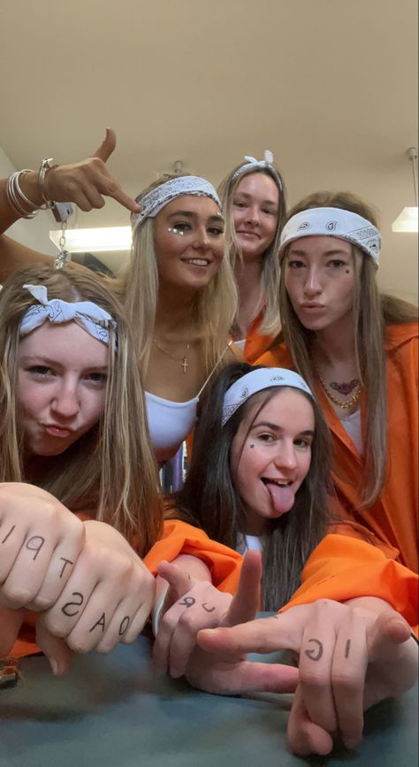 Gangsta Costume Halloween, Gangsta Halloween Costumes, 4 Costumes Group, Jail Costume Women, Jail Halloween Costumes, Muck Up Day Costumes, Basic Halloween Costume Ideas, Jail Outfit, Gangsta Costume