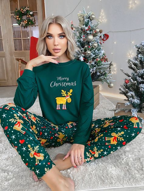 Christmas Pajamas Women's, Christmas Night Outfit, Women Christmas Pajamas, Christmas Pjs Women, Christmas Pyjamas, Womens Christmas Pajamas, Christmas Pj, How To Dress A Bed, Christmas Pajama Set