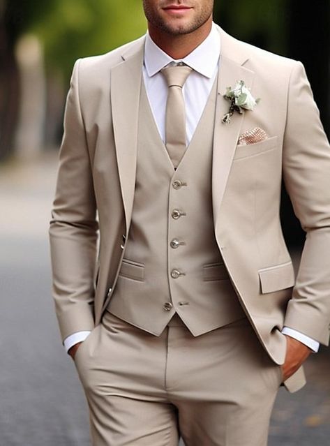 Groom In Beige Suit, Bride And Groom Tan Suit, Wedding Suits Groom And Groomsmen, Beige Wedding Suit Groom Attire, Light Brown Groom Suit, Nude Groomsmen Suits, Champagne Tuxedo Wedding, Nude Suit Men, Wedding Suits Men Beige