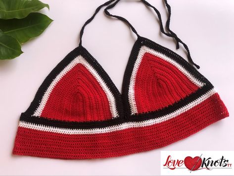 Simple and cute crochet crop top in fiery red with white and black accents. Cute Crochet Crop Top, Black Crochet Top, Crochet Crop, Crochet Crop Top, Fiery Red, Black Crochet, Doja Cat, Black Accents, Crochet Fashion