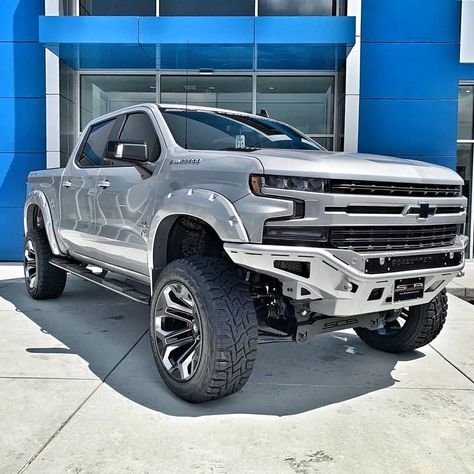 RARE RST BLACK WIDOW!! This rare Silver Ice Metallic Chevy Black Widow with SCA Black Widow 22s and Color-Matched SCA Bumper is just one of… Chevy Silverado 1500, Chevrolet Trucks, Black Widow, Chevy Silverado, Vehicle Design, Lifted Trucks, Chevy Trucks, Color Matching, Chevy