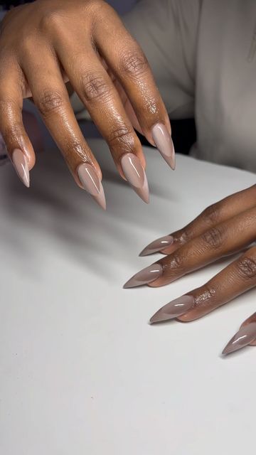 Toe Gel Nails, Nail Designs Black Women, Atlanta Nails, Mail Shapes, Cute Nude Nails, French Stiletto Nails, What Are Acrylic Nails, Nude Nail Design, Acrylic Nails Stiletto