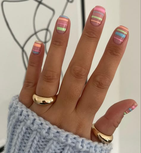 Gel French Manicure, Manicure Gel, Cute Spring Nails, Cute Acrylic Nail Designs, Striped Nails, Glow Skin, Short Nail Designs, Fancy Nails, Chic Nails