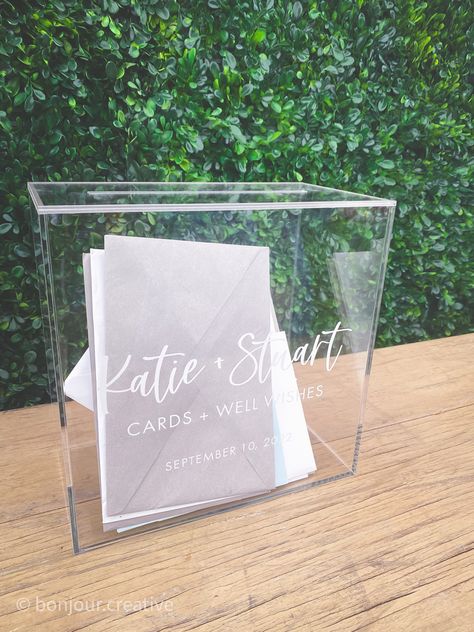 Clear Wedding Card Box Ideas, Card Box Wedding Acrylic, Card Box Acrylic, Acrylic Wedding Card Box Ideas, Clear Card Box Wedding, Bridal Shower Card Box Ideas, Wedding Card Box Ideas Elegant, Acrylic Card Box Wedding, Wedding Card Box Ideas