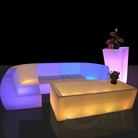 Light Up Furniture, Table And Chairs For Restaurant, Fancy Coffee Table, Glow Furniture, Chairs For Restaurant, Patio Outdoor Furniture, Club Furniture, Beautiful Room, Led Bar