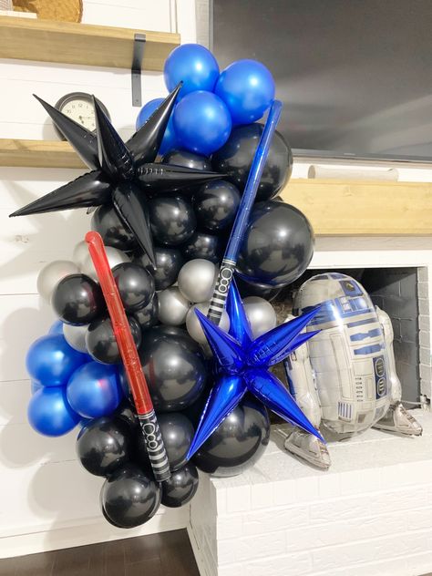 Storm Trooper Balloons Diy, Star Wars Party Balloon Arch, Star Wars Balloon Arch, Star Wars Balloons, Light Up Marquee Letters, Garland Balloon, Galaxy Party, Diy Star, Star Wars Decor