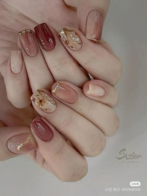 Desain Salon Kuku, Elegant Touch Nails, Minimal Nails Art, Bridal Nail Art, Art Deco Nails, Elegant Nail Art, Subtle Nails, Fancy Nails Designs, Beauty Nails Design