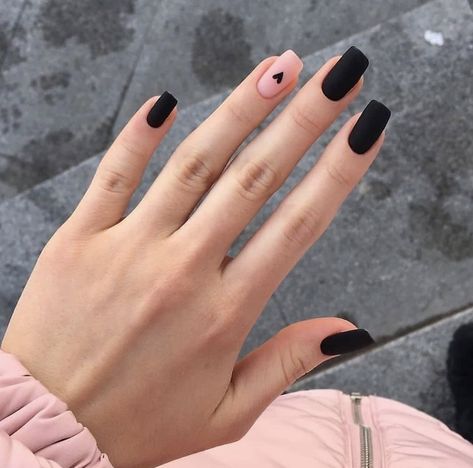 black and pink nails 🖤💖 Plain Nails, Edgy Nails, Grunge Nails, Simple Acrylic Nails, Acrylic Nails Coffin Short, Short Acrylic Nails Designs, Hot Nails, Fire Nails, Short Acrylic Nails