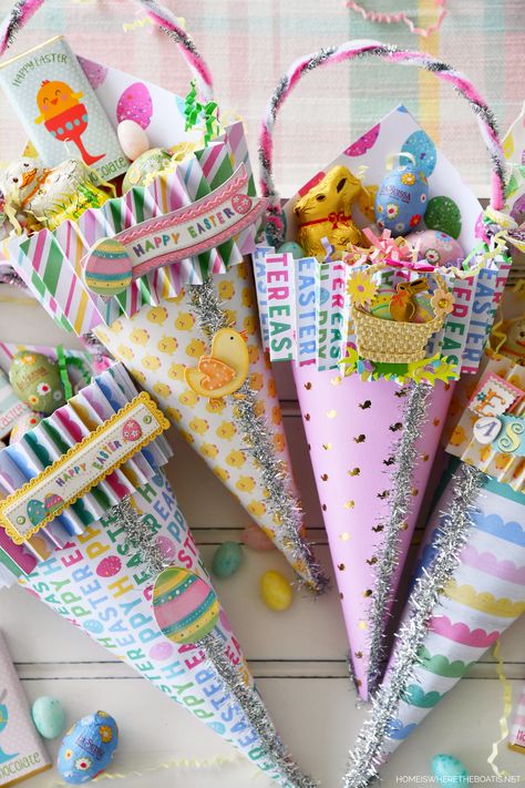 Easter Diy Basket Ideas, Easter Candy Containers Diy, Diy Wedding Ceremony Decor, Easter Candy Ideas, Easter Candy Crafts, Easter Candy Bouquet, Candy Boquets, Mesa Candy Bar, Easter Arrangements