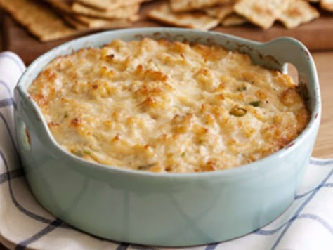 Large crab imperial recipe Hot Crab Dip Recipe, Crab Imperial, Shrimp Casserole, Hot Crab Dip, Crab Dip, Crab Recipes, Appetizers And Dips, Thanksgiving Appetizers, Buffalo Chicken Dip