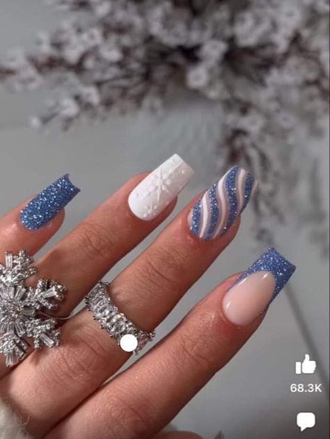 January Nail Designs, Blue Christmas Nails, Snow Nails, January Nails, Winter Nails Acrylic, Christmas Nails Easy, Christmas Gel Nails, Smink Inspiration, Snowflake Nails