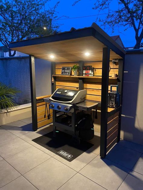 Bbq Shelter Ideas, Bbq Shed, Pizza Oven Outdoor Kitchen, Bbq Gazebo, Outdoor Grill Station, Dream Patio, Grill Area, Outdoor Bbq Kitchen, Backyard Fireplace